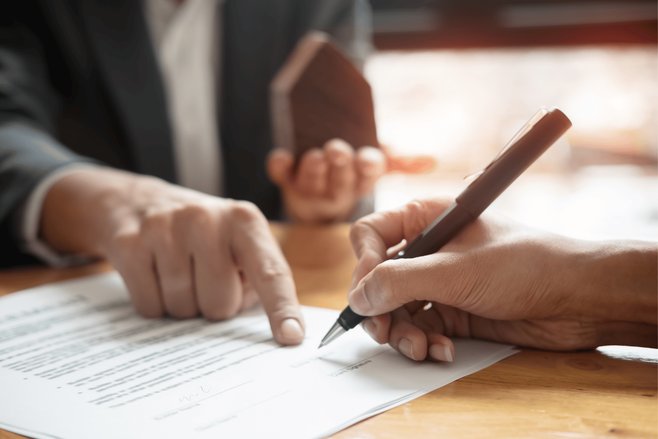 signature contrat avec un client
